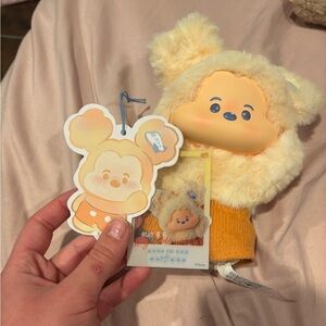 Mickey head in the clouds